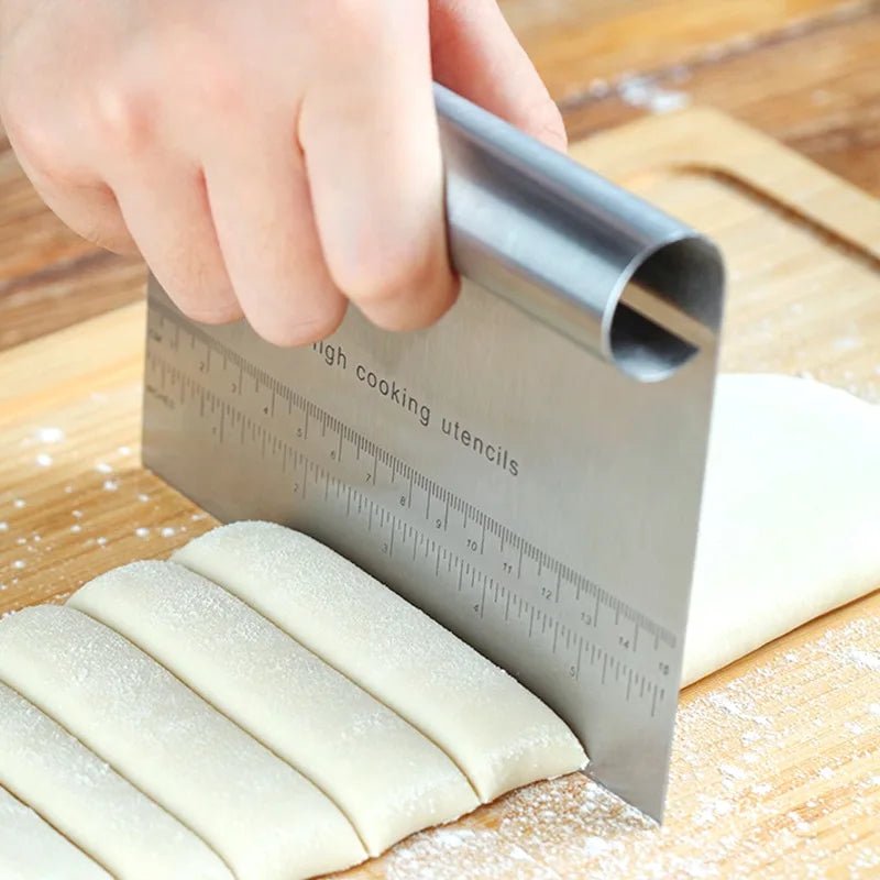 Spatule à pâte en acier inoxydable avec échelle de mesure, grattoir à gâteau polyvalent, couteau en plastique, ustensiles de cuisine - House Tools Store